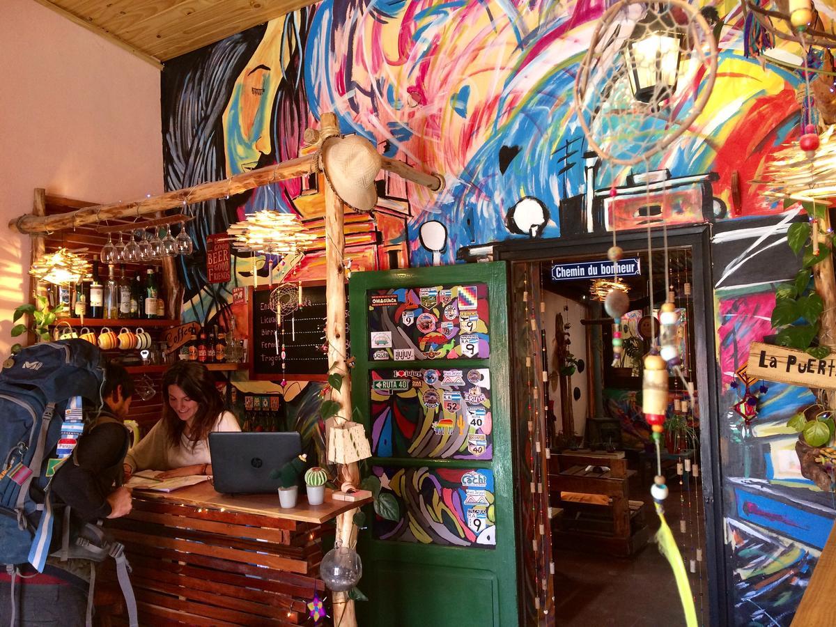 La Puerta Verde Hostel & Bar Humahuaca Buitenkant foto