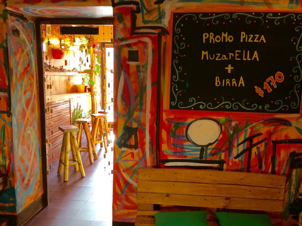 La Puerta Verde Hostel & Bar Humahuaca Buitenkant foto